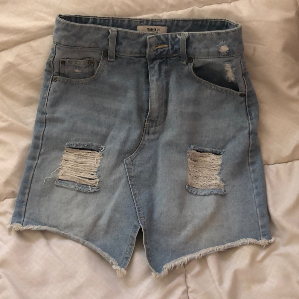 Light wash denim skirt